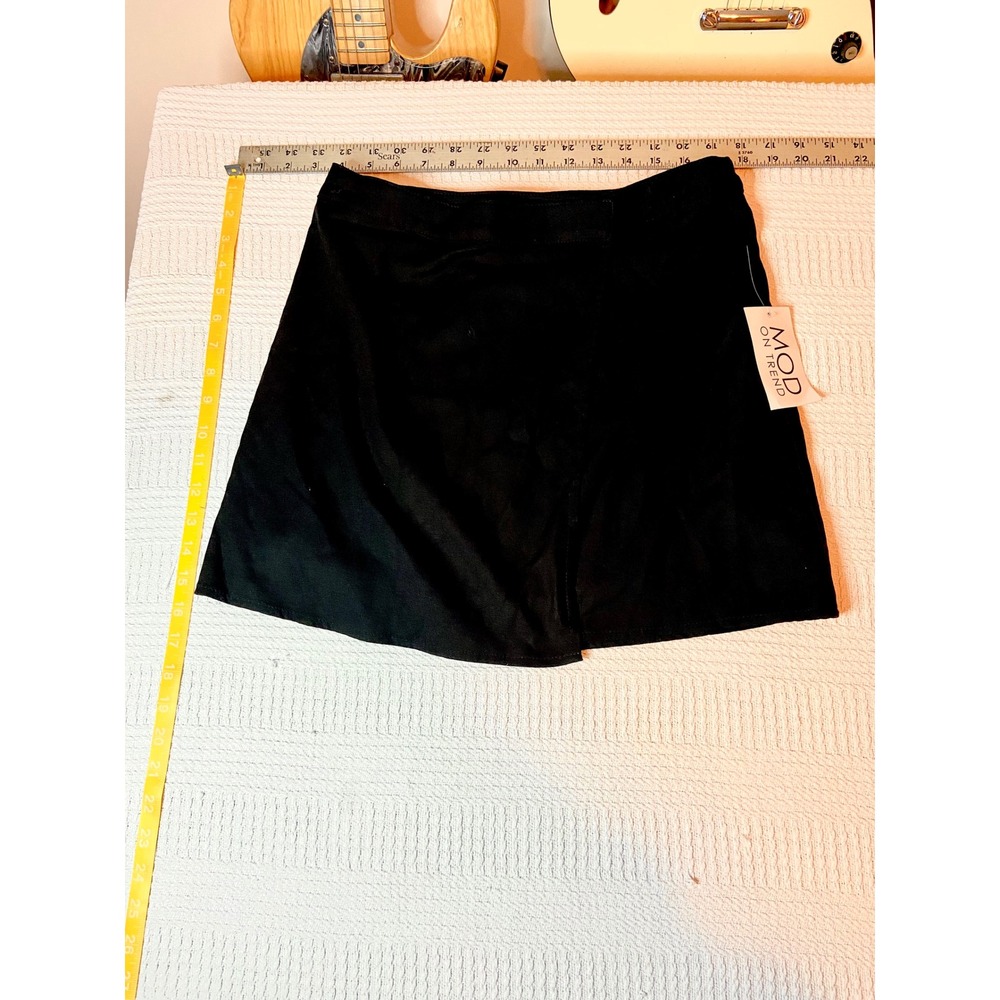 Mod on Trend Womens Black Mini Skort Skirt Shorts Size Medium NWT